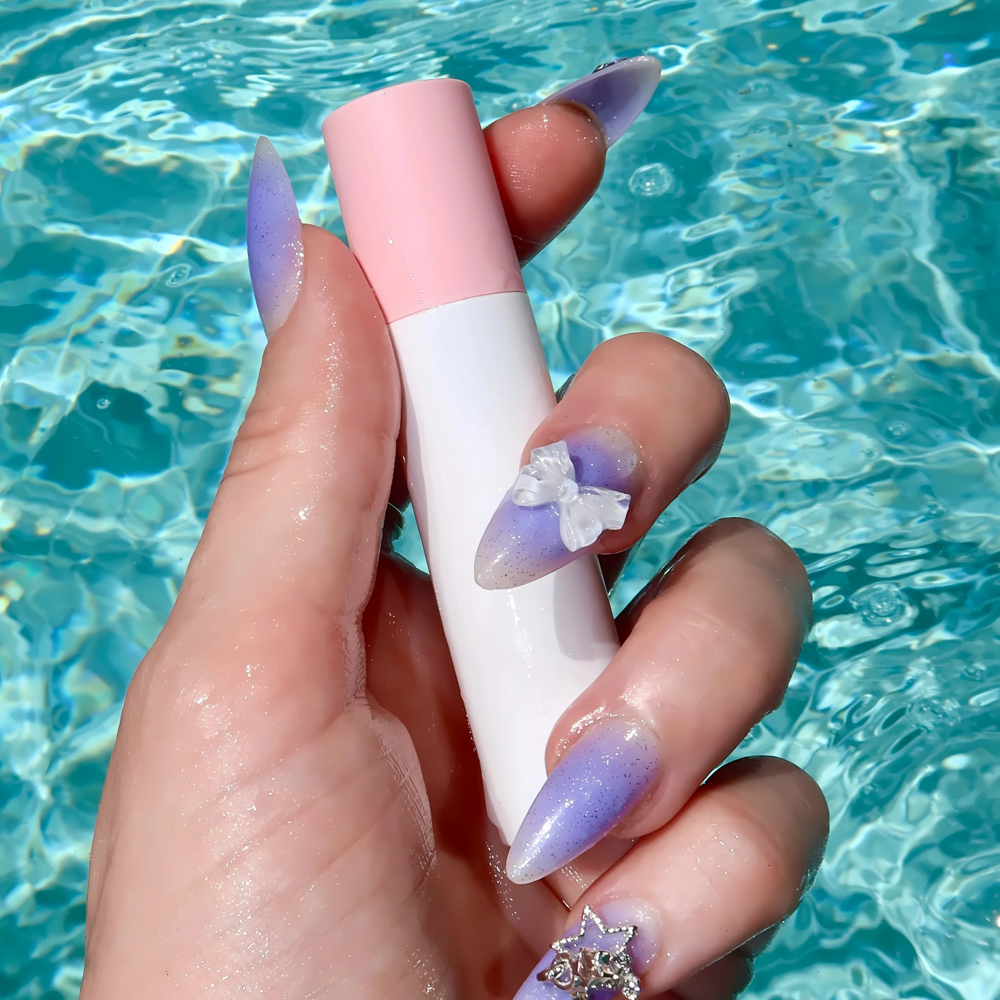 Body adhesive roller